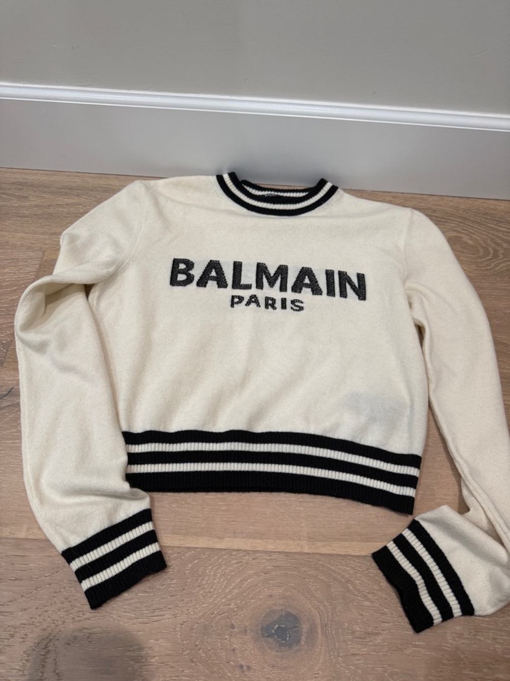 Authentic worn 1x Cream Crewneck Sweater with Black Logo and Striped Trim